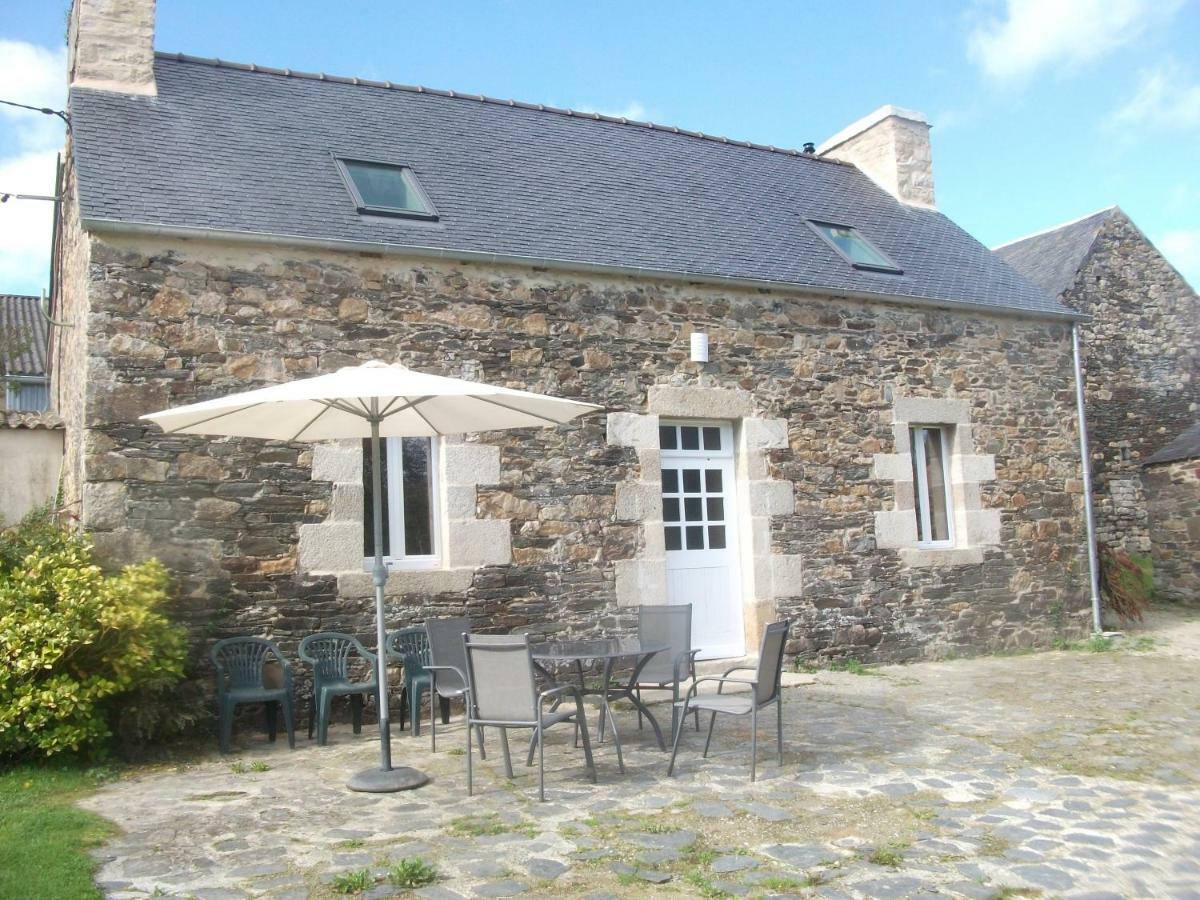 Gite De Kerfenefas Plouezoc'h Exterior photo